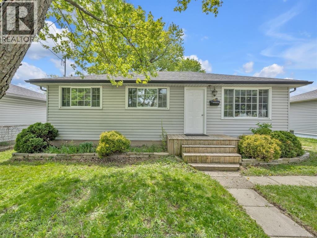 1583 Ferndale Avenue, Windsor, ON, N8T2K3