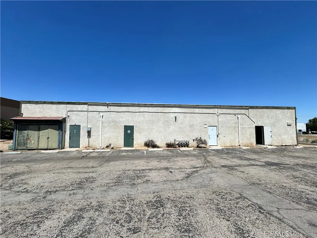 Additional image 11 of 15353 Bonanza Rd, Victorville, CA 92392
