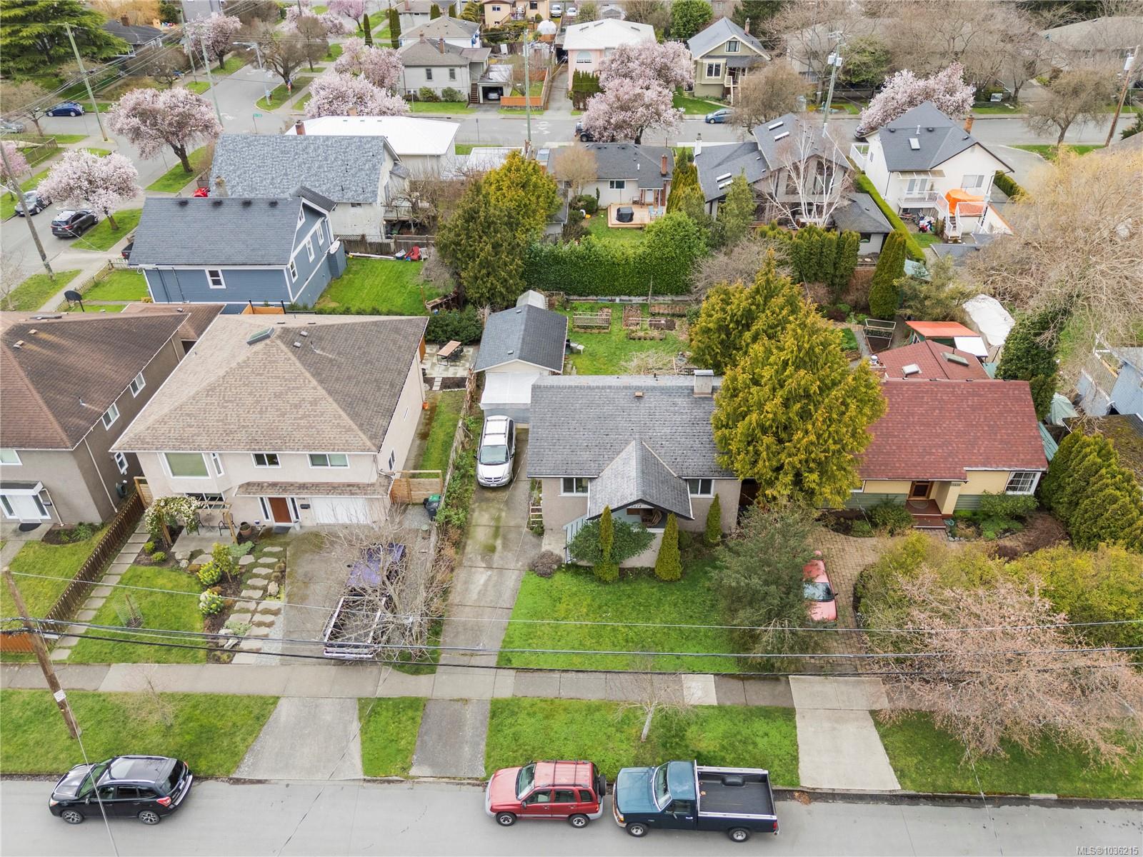 Additional image 2 of 2614 Scott Street, Victoria, BC, V8R 4H9