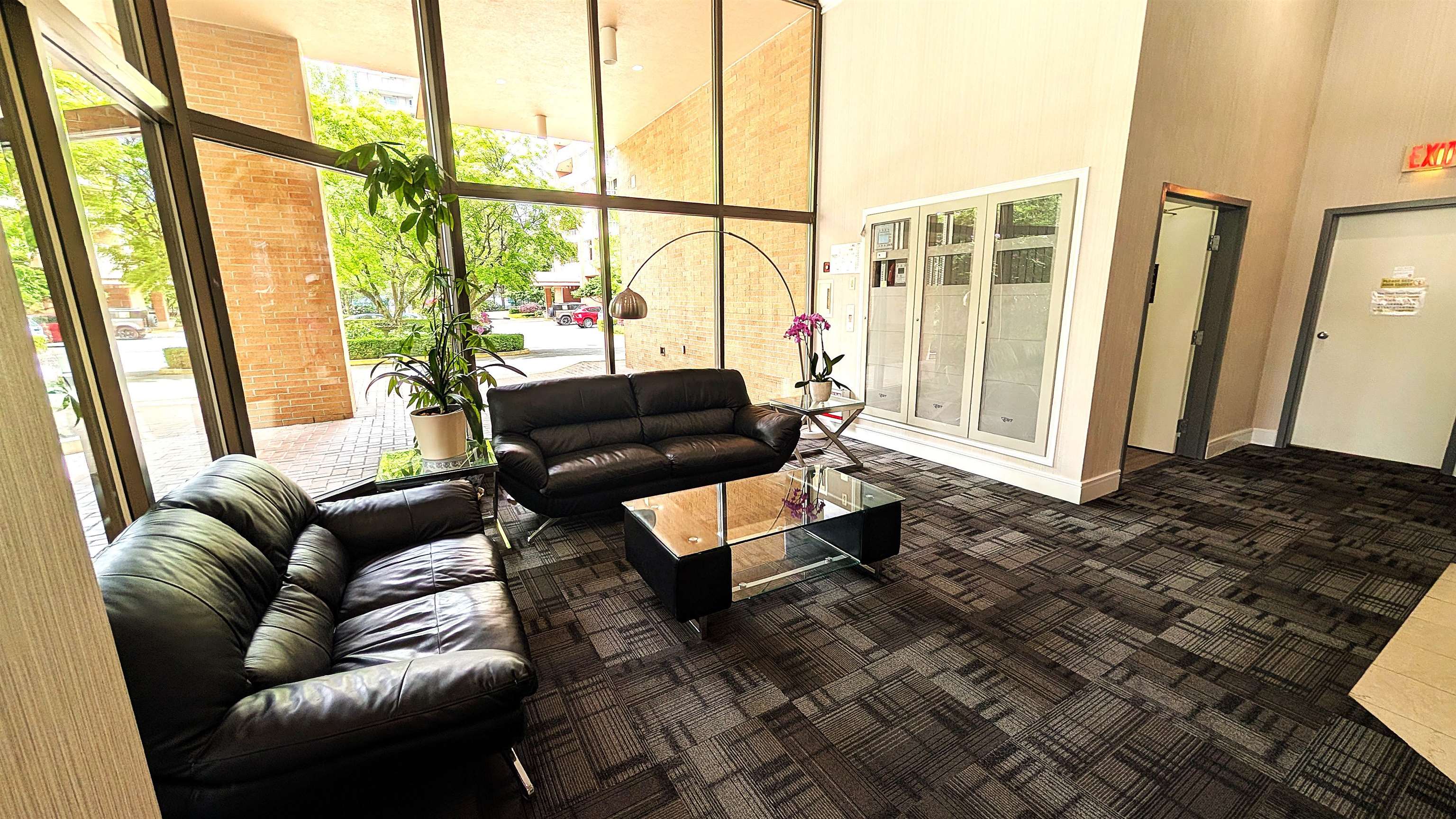 Additional image 4 of 201-4689 Hazel Street, Burnaby, BC, V5H 4R6