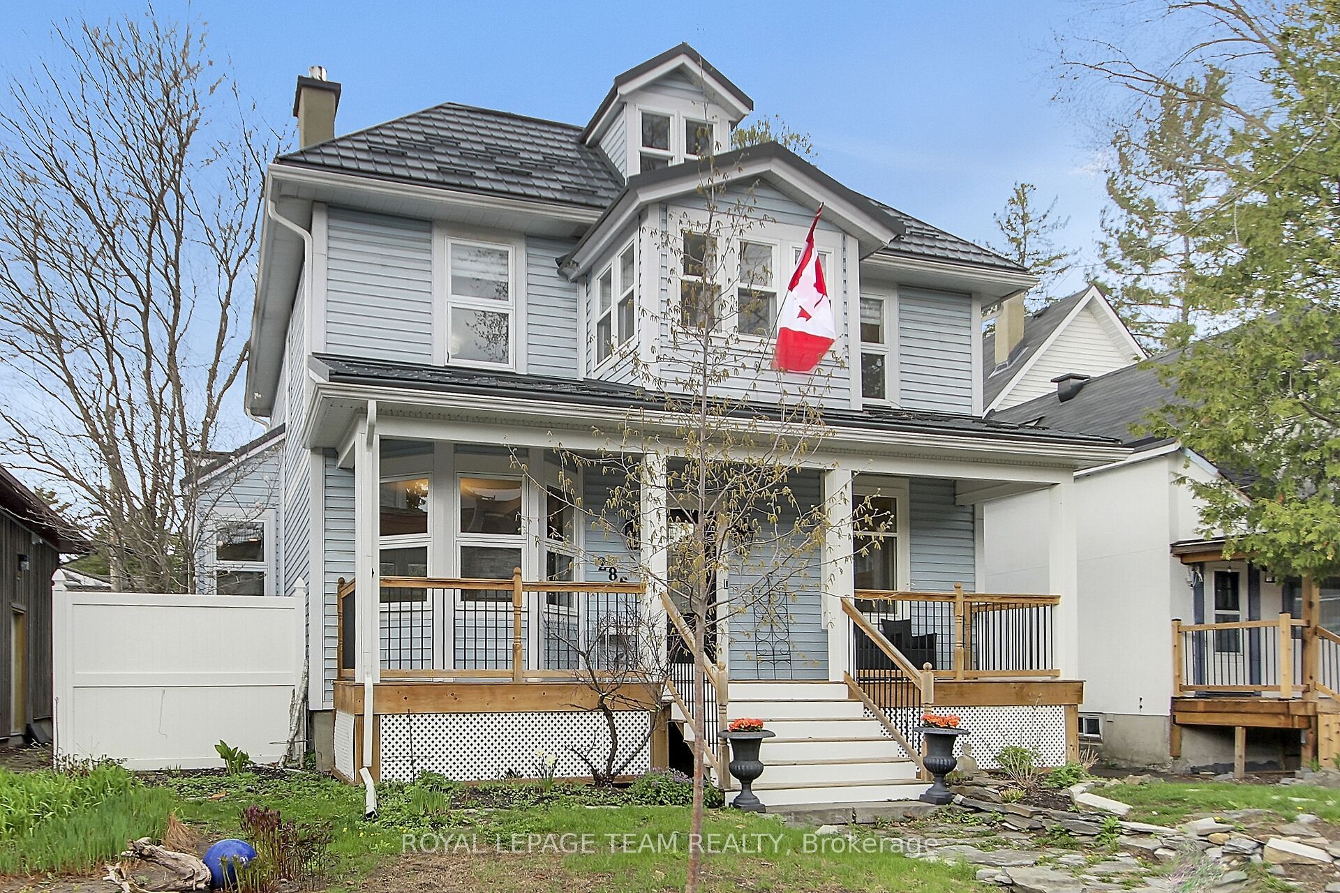 286 Zephyr Avenue, Ottawa, ON, K2B 5Z8