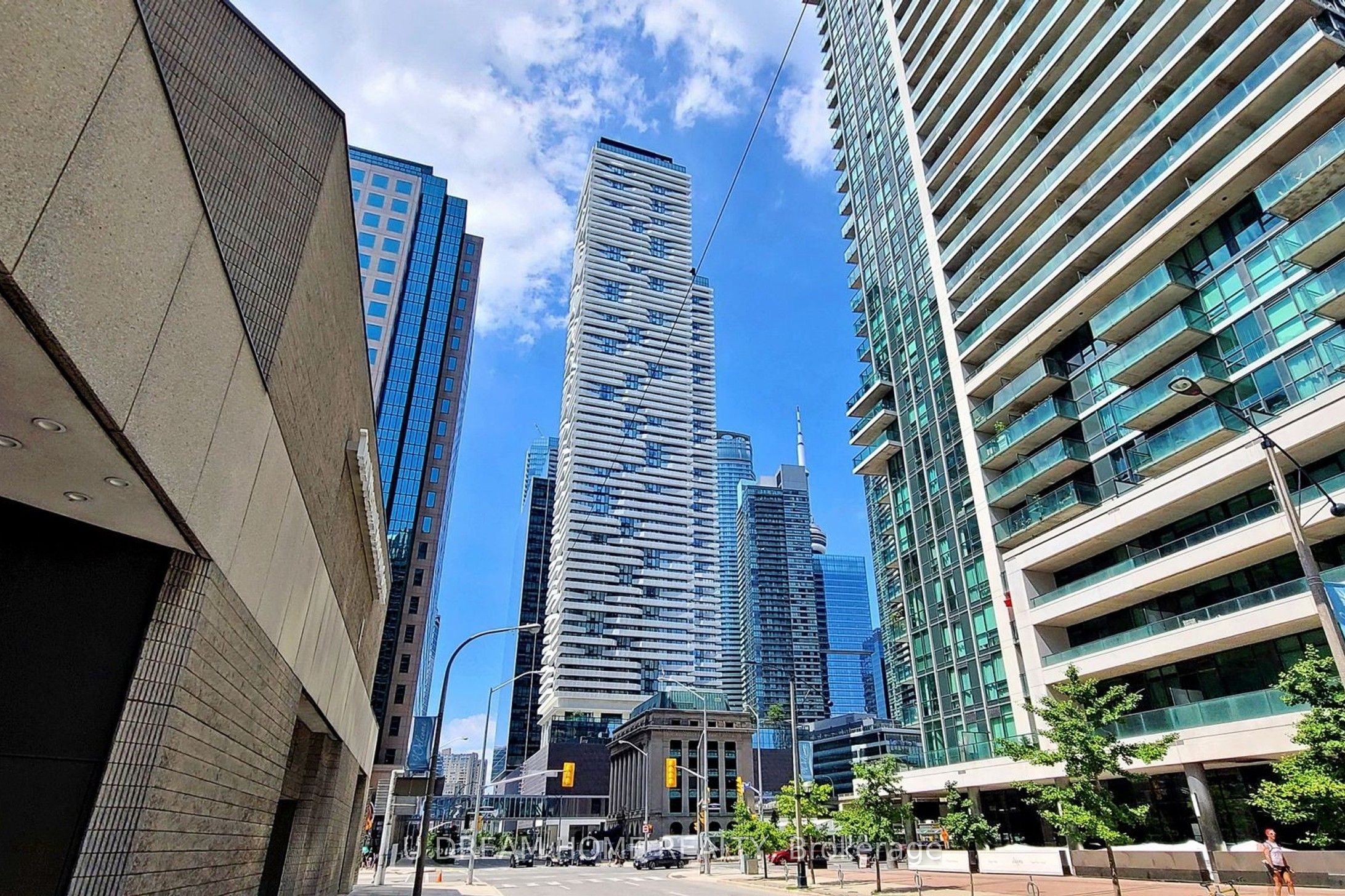6110-88 Harbour Street, Toronto, ON, M5J 1B7