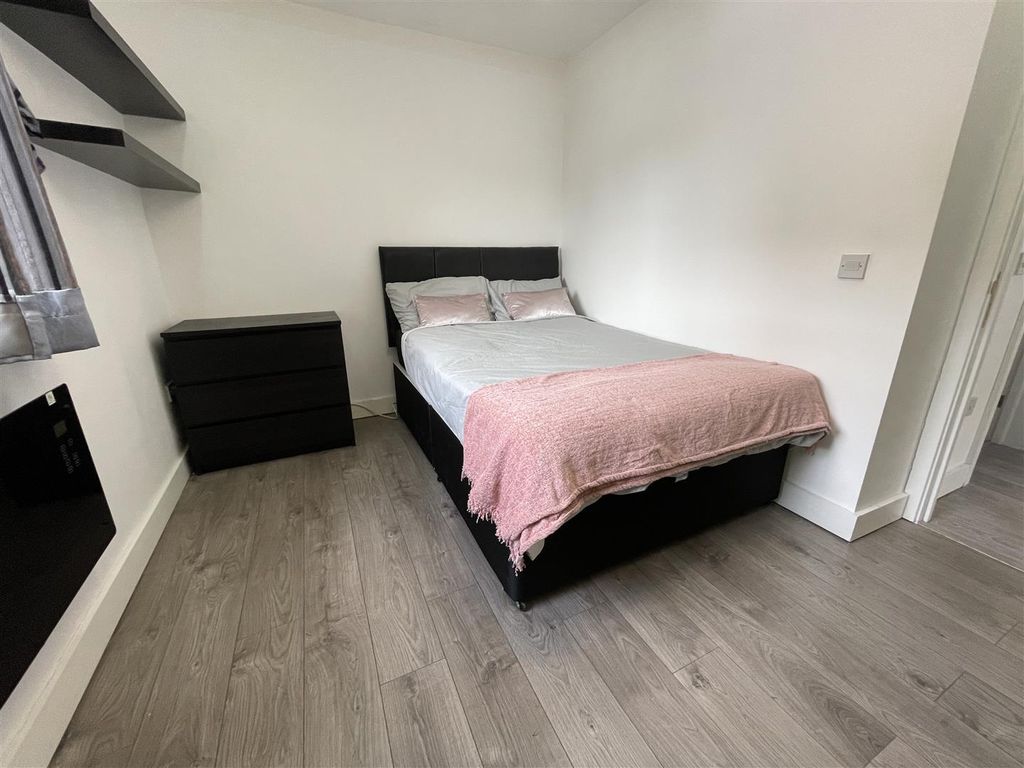 Additional image 8 of 1 bed flat to rentThe Parade, Roath, Cardiff CF24