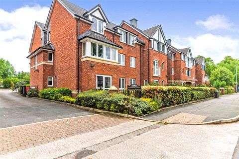 Burnage Lane, Manchester, Greater Manchester M19