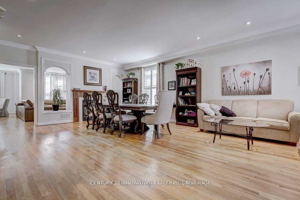 Additional image 4 of 19 Brookgreene Crescent, Richmond Hill, ON, L4C 0M1
