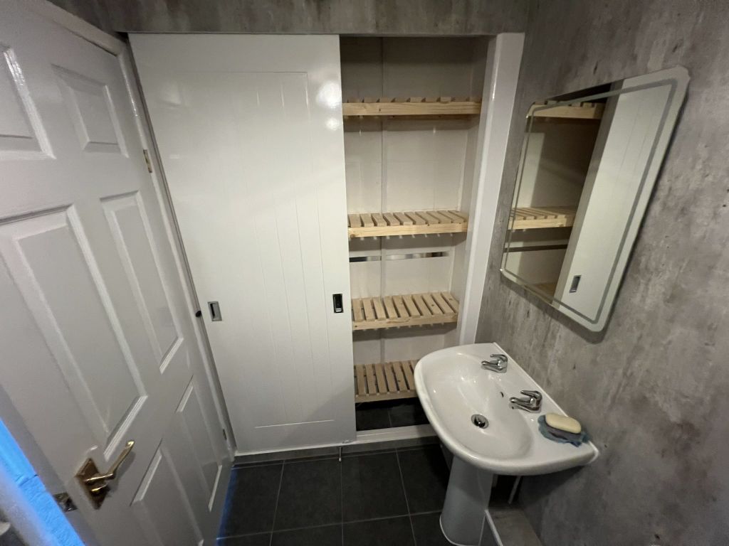 Additional image 7 of 2 bed flat to rentSpring Gardens, Carmarthen, Carmarthenshire SA31