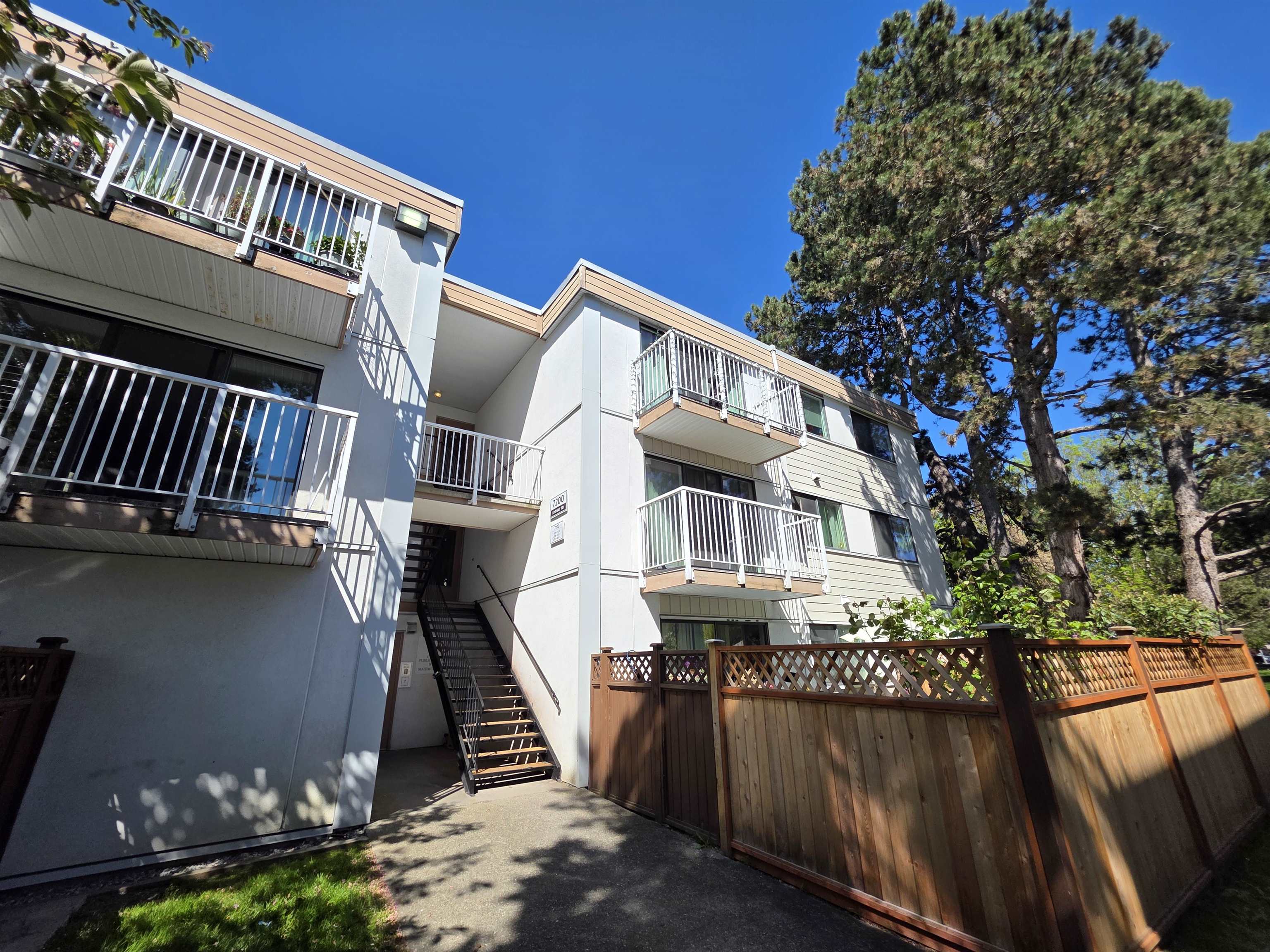 208-7200 Lindsay Road, Richmond, BC, V7C 3M6