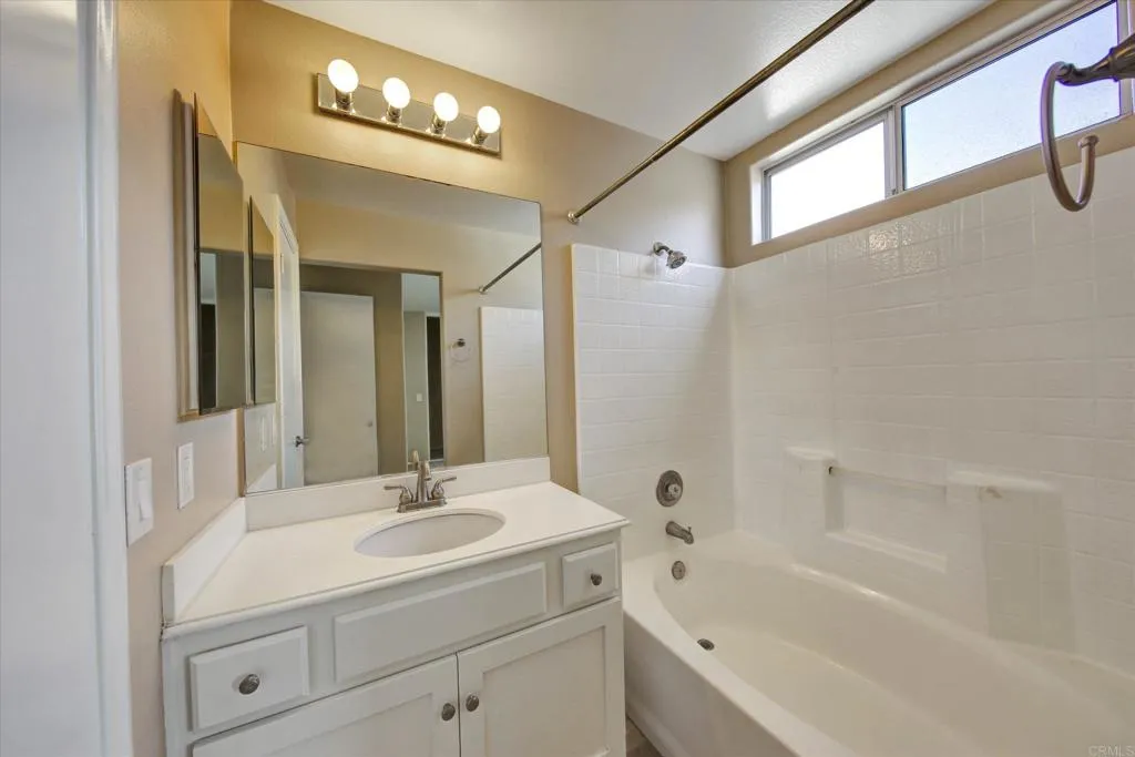 Additional image 16 of 400 Sanibelle Cir Unit 1, Chula Vista, CA 91910