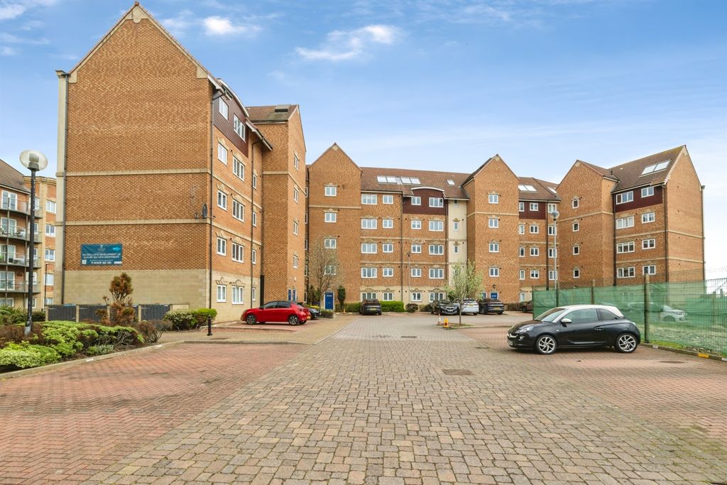 Additional image 2 of 4 bed penthouse for saleFleet Avenue, Hartlepool TS24