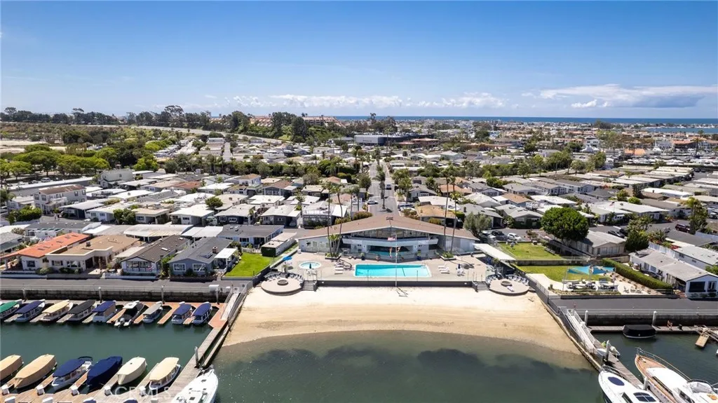 Additional image 28 of 59 Saratoga, Newport Beach, CA 92660
