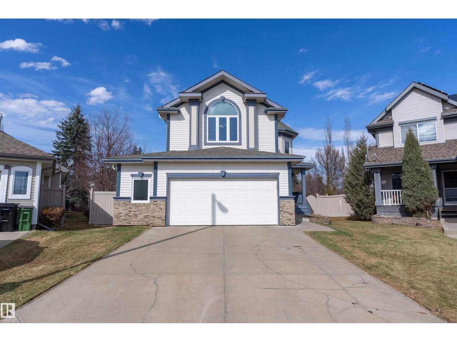 1223 117 Street NW, Edmonton, AB, T6J7E5
