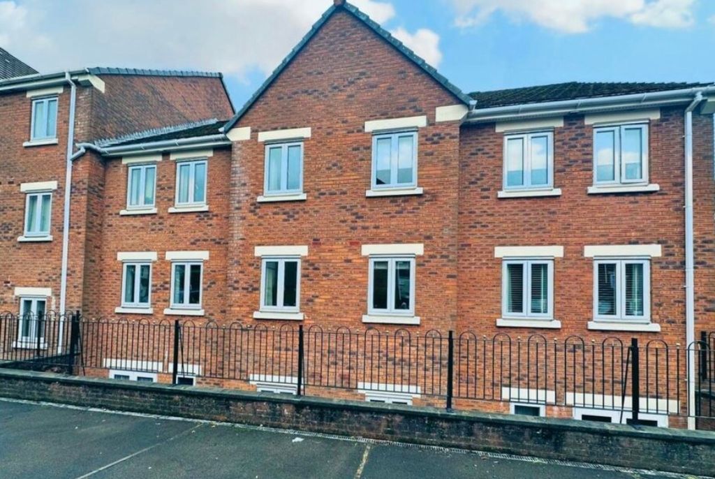 2 bed flat for saleFleming Walk, Church Village, Pontypridd, Rhondda Cynon Taf CF38