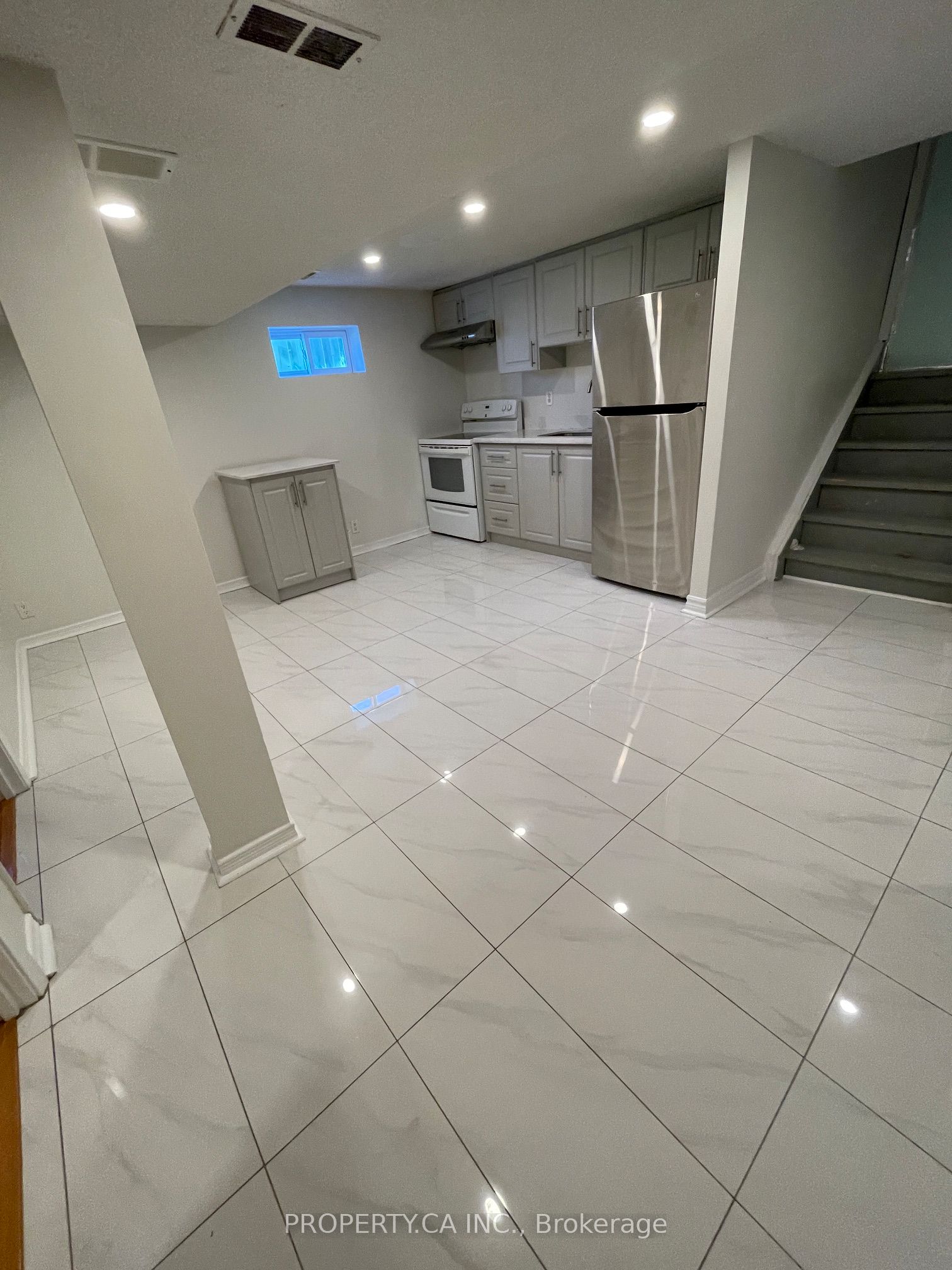 66 Ardgowan Crescent, Toronto, ON, M1V 1B3 photo 3