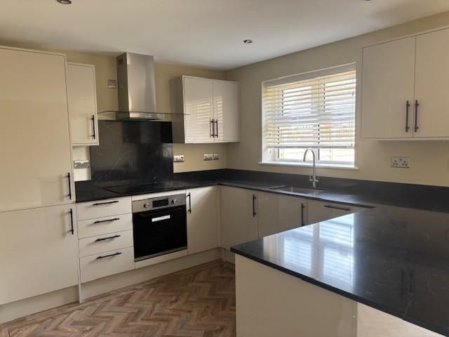 Additional image 7 of 5 bed property to rentIslawen Meadows, Pencoed, Pencoed CF35