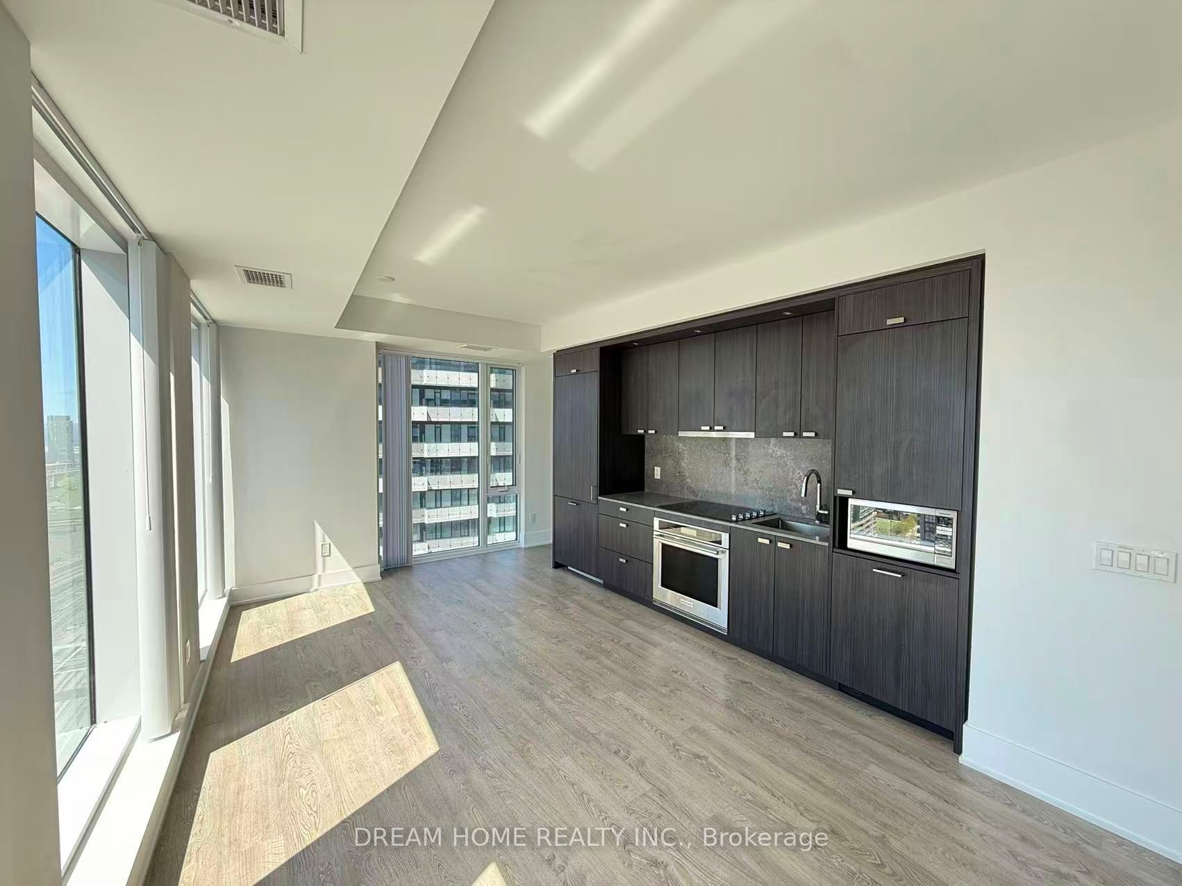 Additional image 3 of 1813-470 Front Street W, Toronto, ON, M5V 0V6