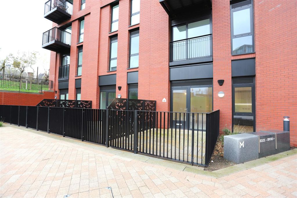 2 bed flat to rentThe Railings, Middlewood Locks M5