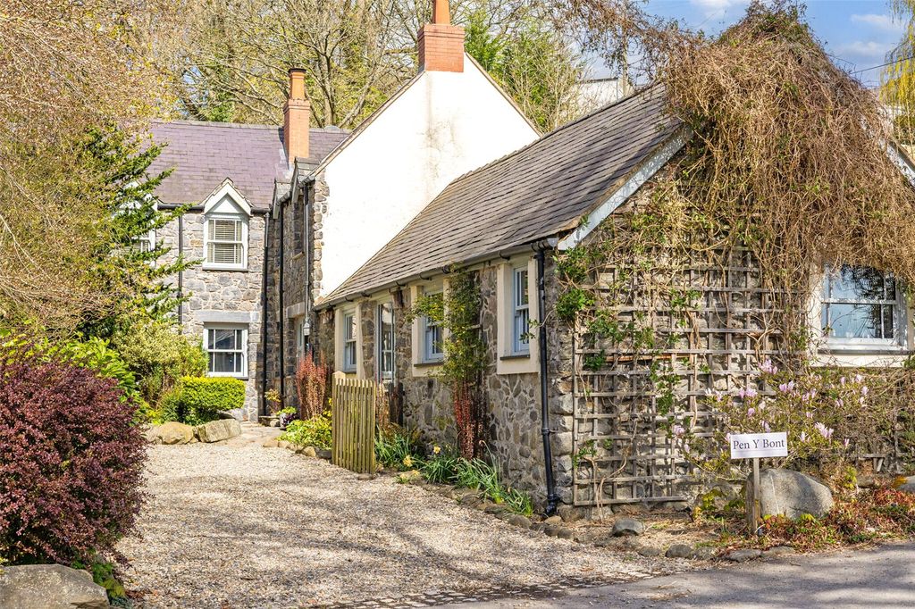Additional image 3 of 4 bed detached house for saleCyffylliog, Ruthin, Denbighshire LL15