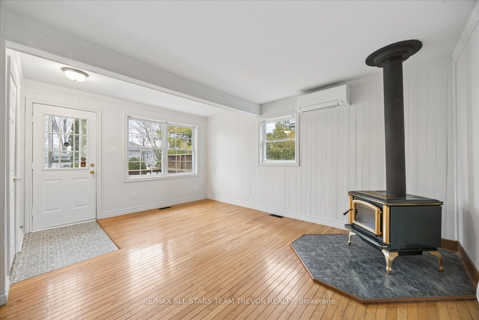 Additional image 3 of 1007 Barton Avenue, Georgina, ON, L4P 3E9