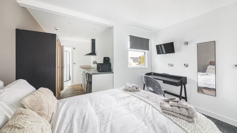 Room 5, Bennett Street NG10, Studio to rent