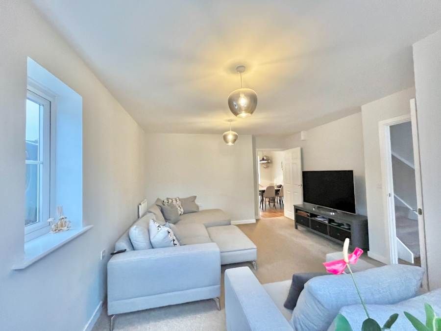 Additional image 5 of 3 bed semi-detached house to rentDovecote Close, Redditch B97