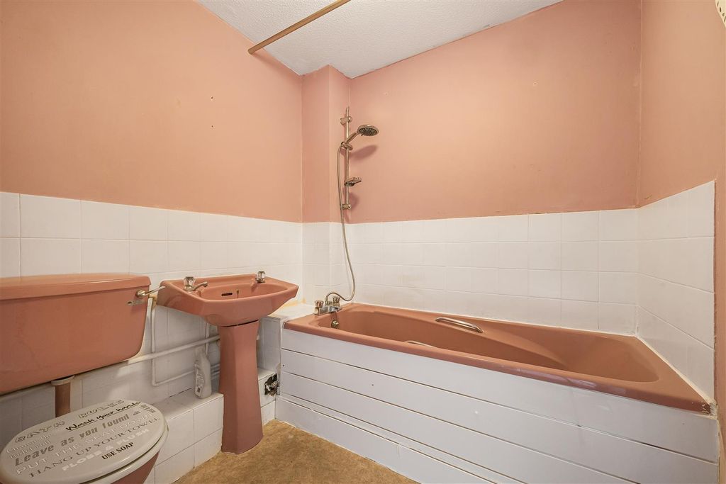 Additional image 7 of 1 bed flat for saleExbourne Road, Reading RG2