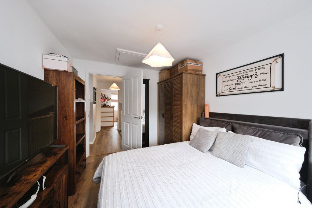 Additional image 9 of 3 bed semi-detached house for saleTasmania Close, Nottingham NG2