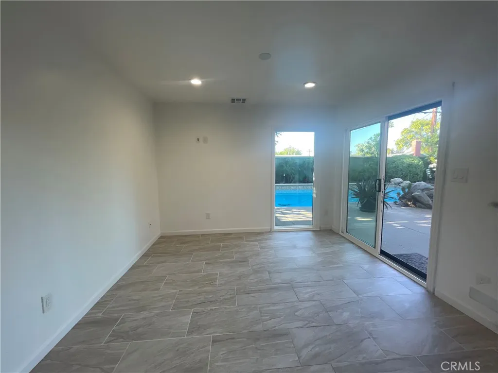 Additional image 22 of 23507 Sylvan St, Woodland Hills, CA 91367