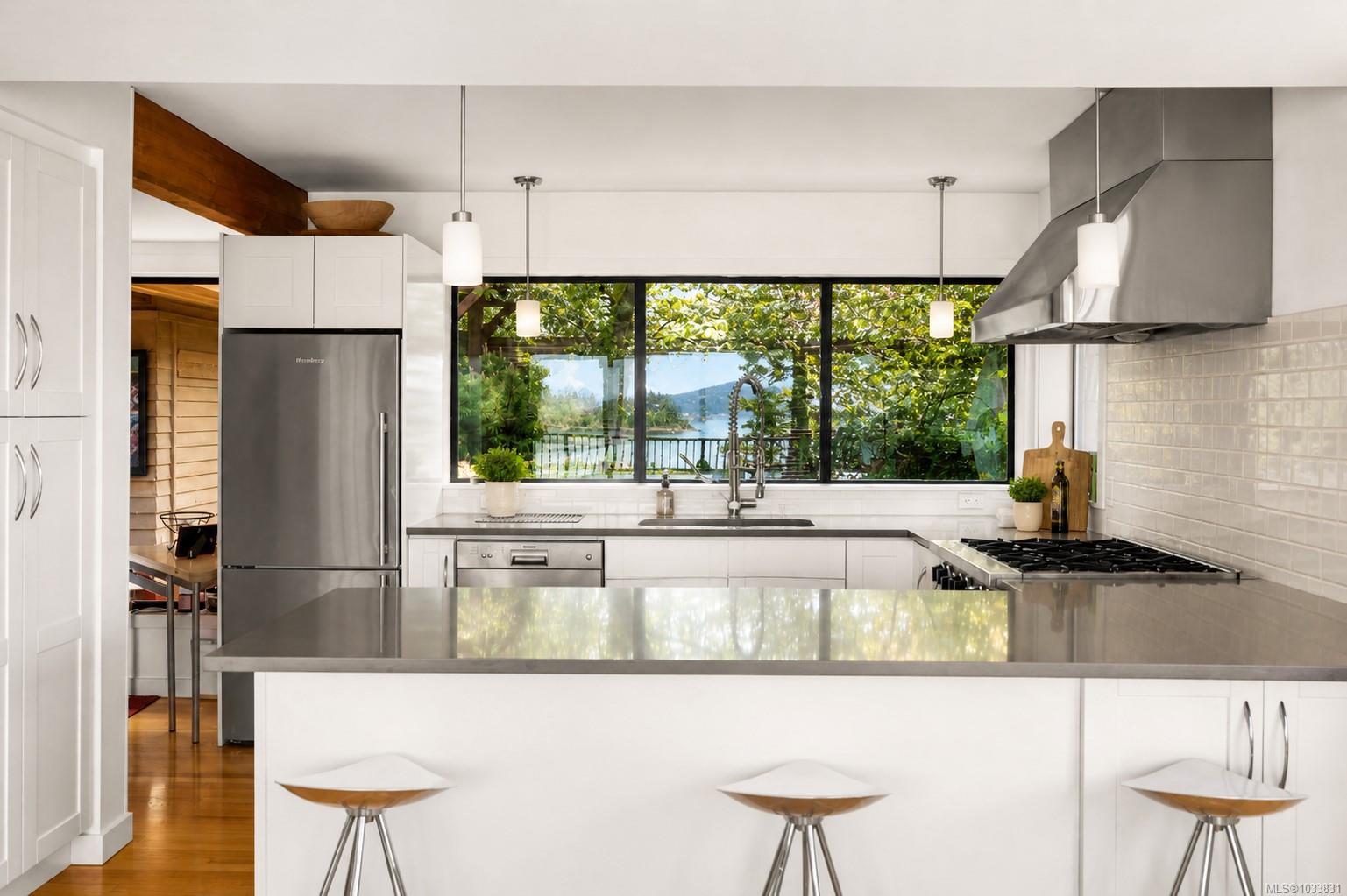 Additional image 4 of 598 Meldram Drive, North Saanich, BC, V8L 5V8