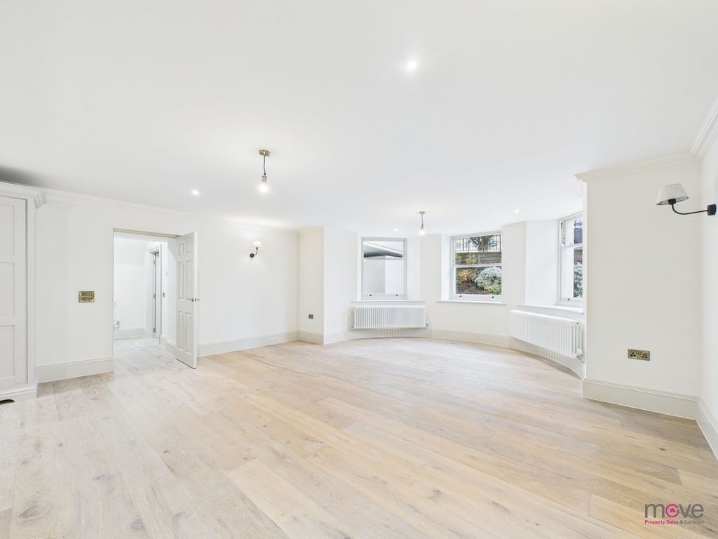 Additional image 19 of 3 bed flat for saleLondon Road, Cheltenham GL52