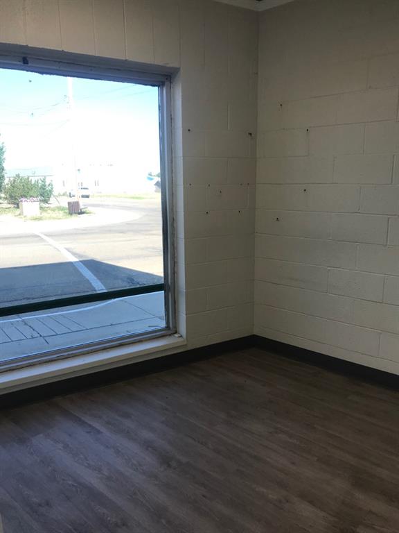Additional image 5 of 5003 46 Street, Camrose, AB, T4V 3G3