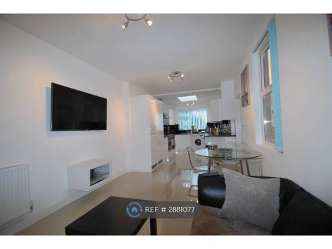 Clara Street, Coventry CV2, Room to rent