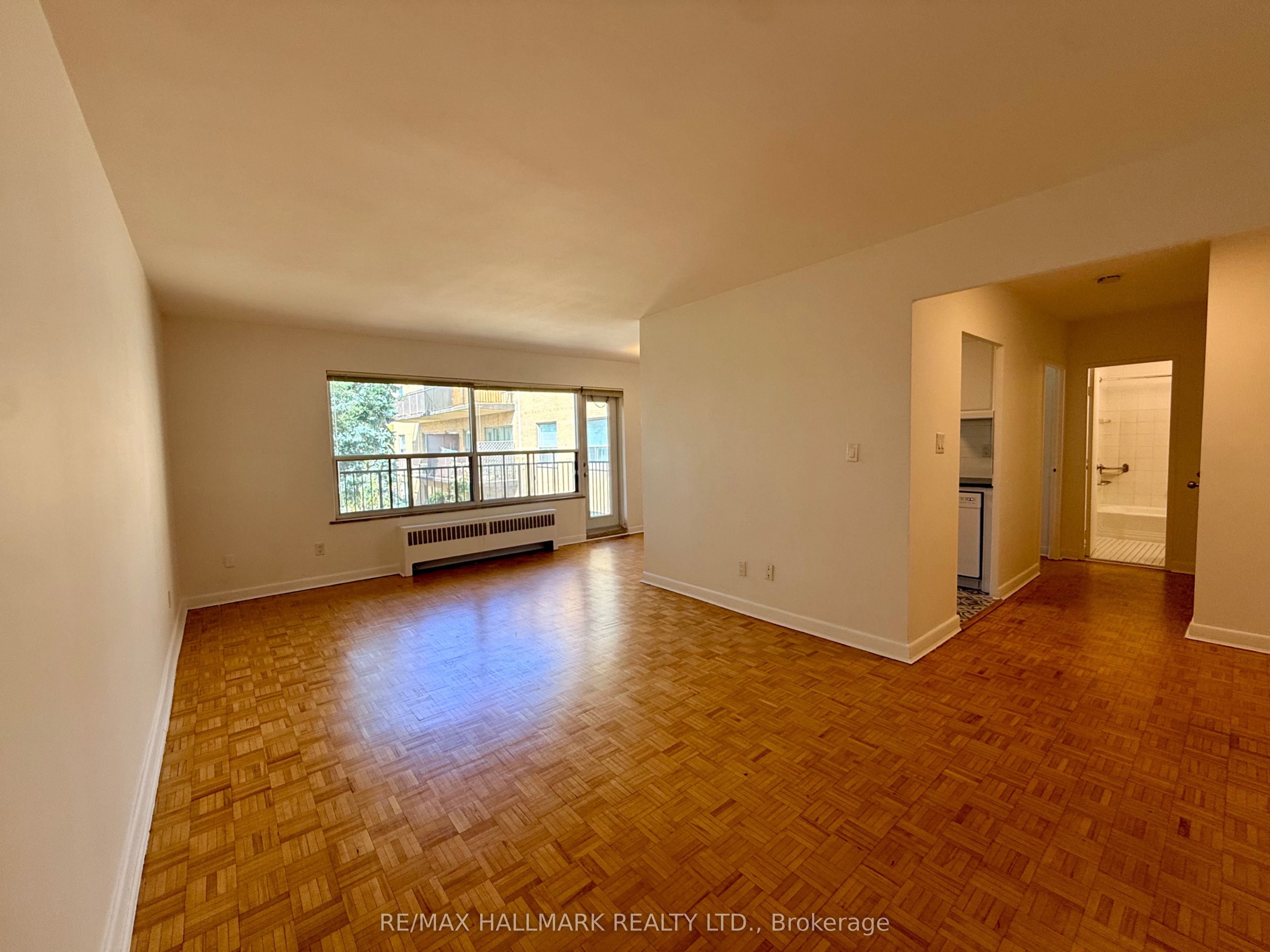 Additional image 2 of 301-30 Upper Canada Drive, Toronto, ON, M2P 1S1