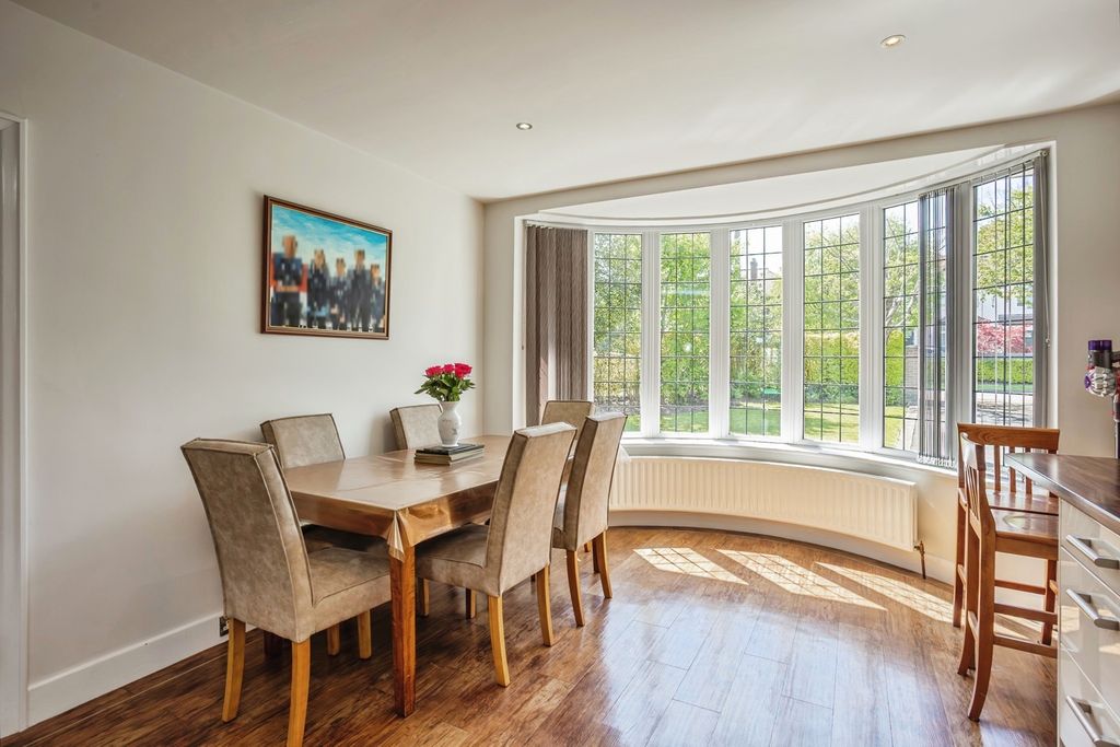 Additional image 12 of 5 bed detached house for saleDovedale Road, West Bridgford, Nottingham, Nottinghamshire NG2