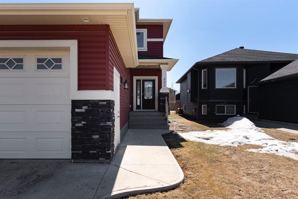 Additional image 3 of 221 Warren Way, Fort Mcmurray, AB, T9H 5H9