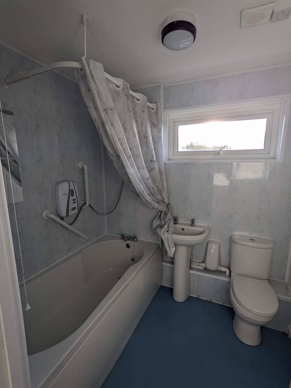 Additional image 2 of 1 bed flat to rentTwyn Teg, Neath SA10