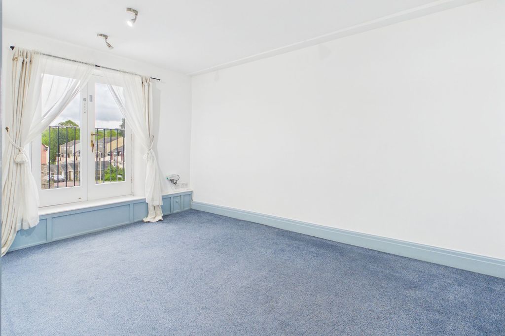 2 bed flat to rentFlat 1, 141 Highgate, Kendal LA9 photo 3