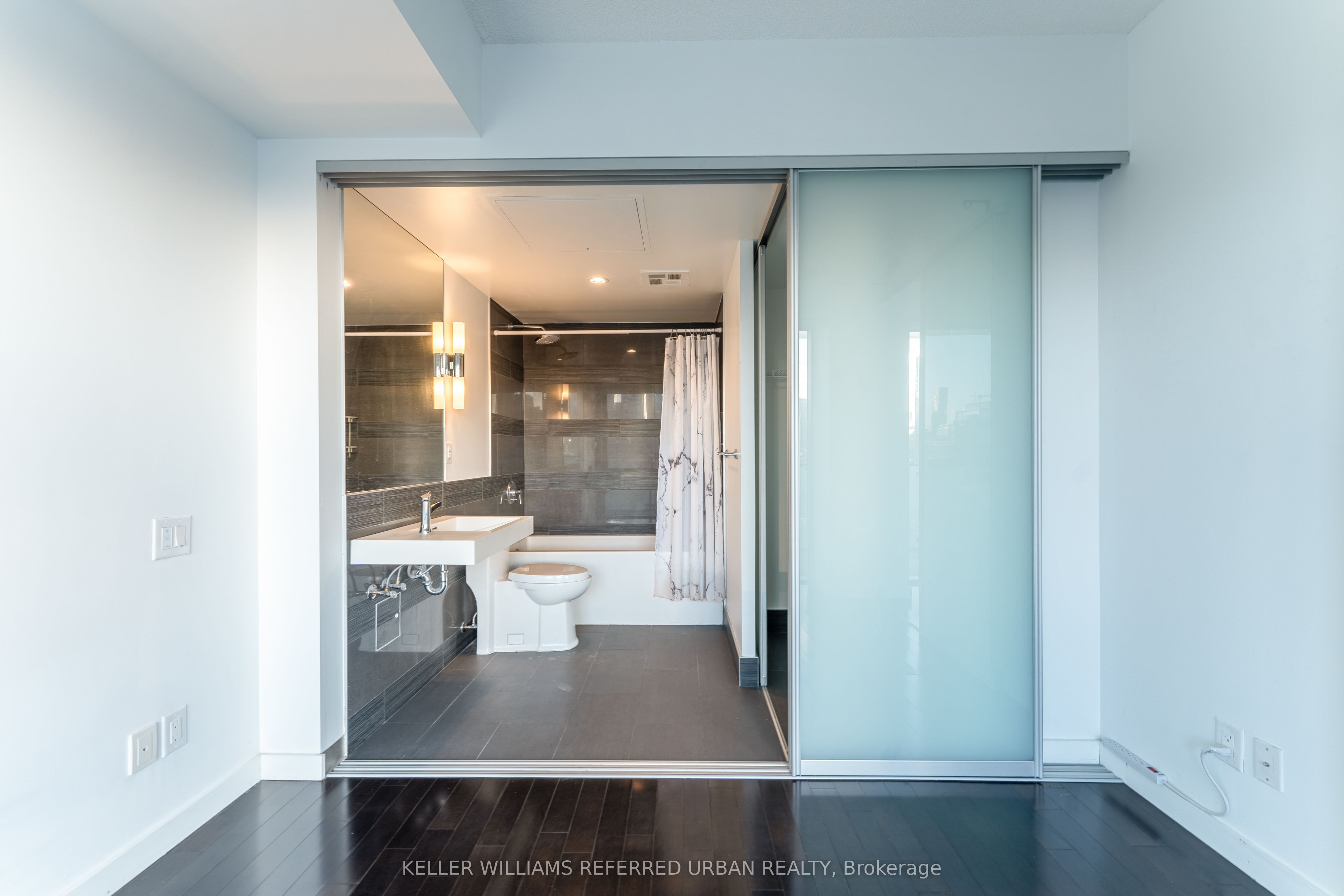 Additional image 5 of 1208-70 Distillery Lane, Toronto, ON, M5A 0E3