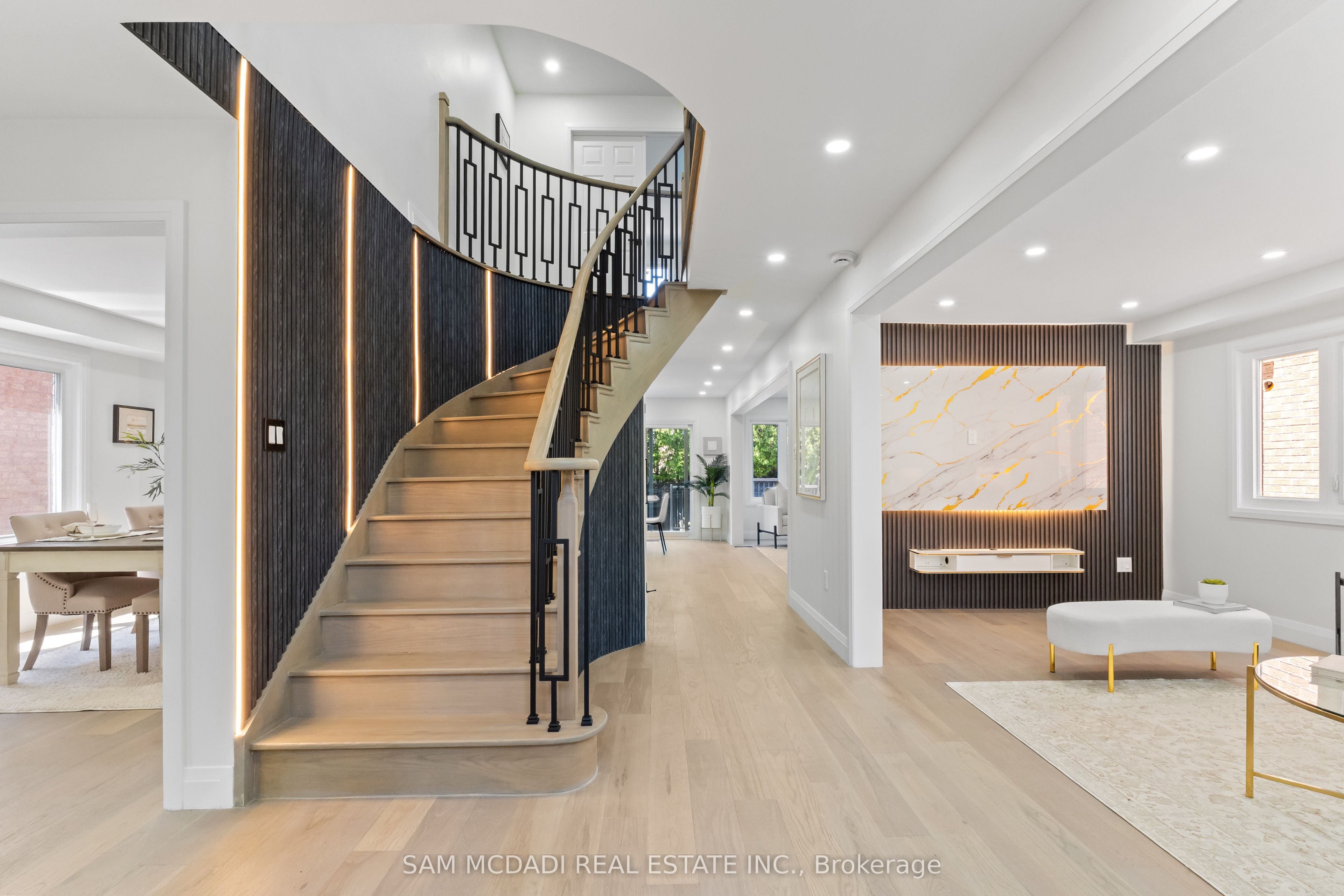 Additional image 5 of 1521 Roseway Drive, Mississauga, ON, L5M 5M5