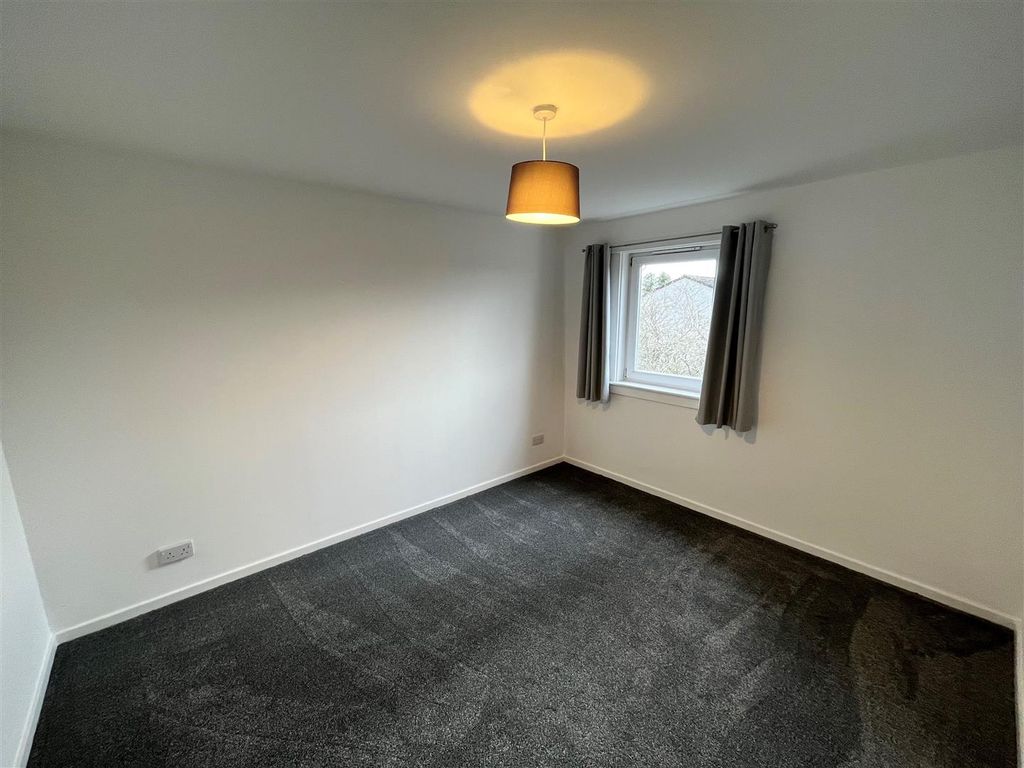 Additional image 2 of 3 bed terraced house to rentBen Nevis Way, Cumbernauld, Glasgow G68