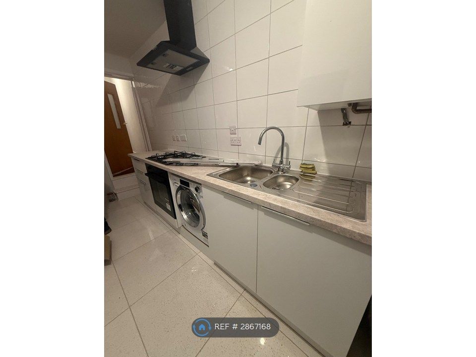 Additional image 5 of 2 bed flat to rentDerby Street, Burton-On-Trent DE14