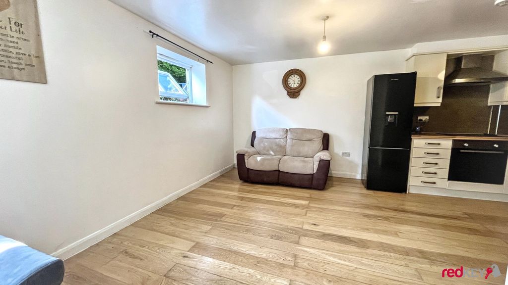 Additional image 4 of 2 bed flat to rentCwrt Maes Y Llyn, Newport NP20