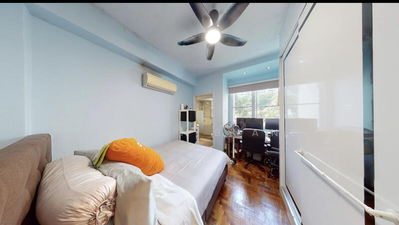 11 Elias Road photo 5