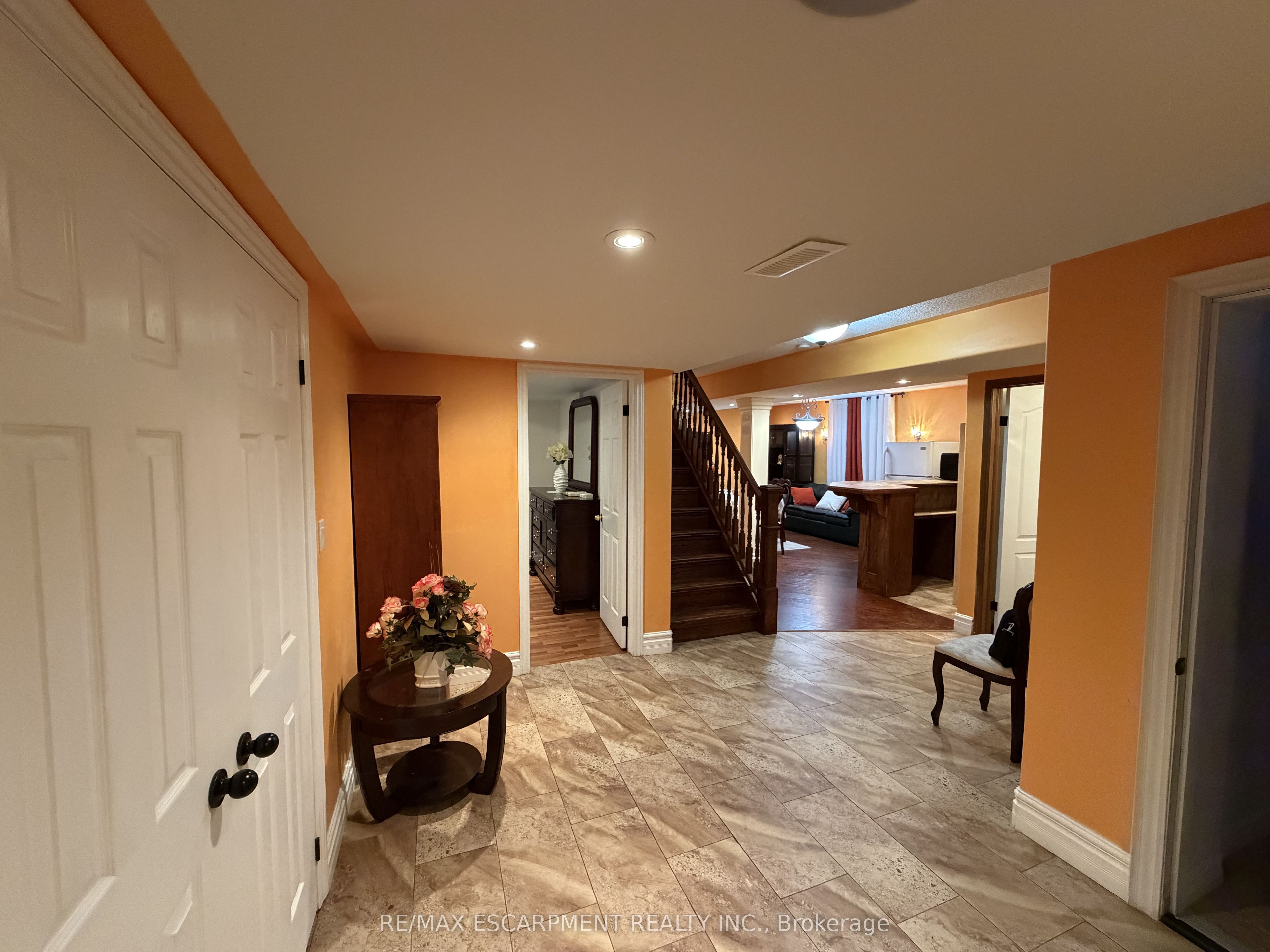 Additional image 2 of 2 Pineridge Drive, Hamilton, ON, L9A 5K2