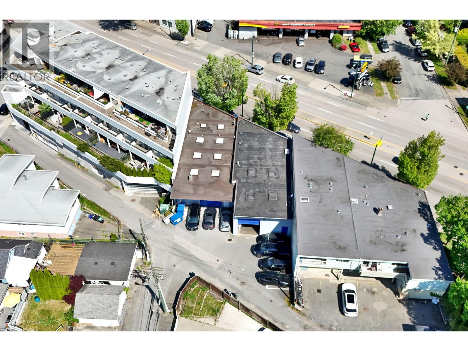 Additional image 6 of 1872 Kingsway , Vancouver, BC, V5N2S7