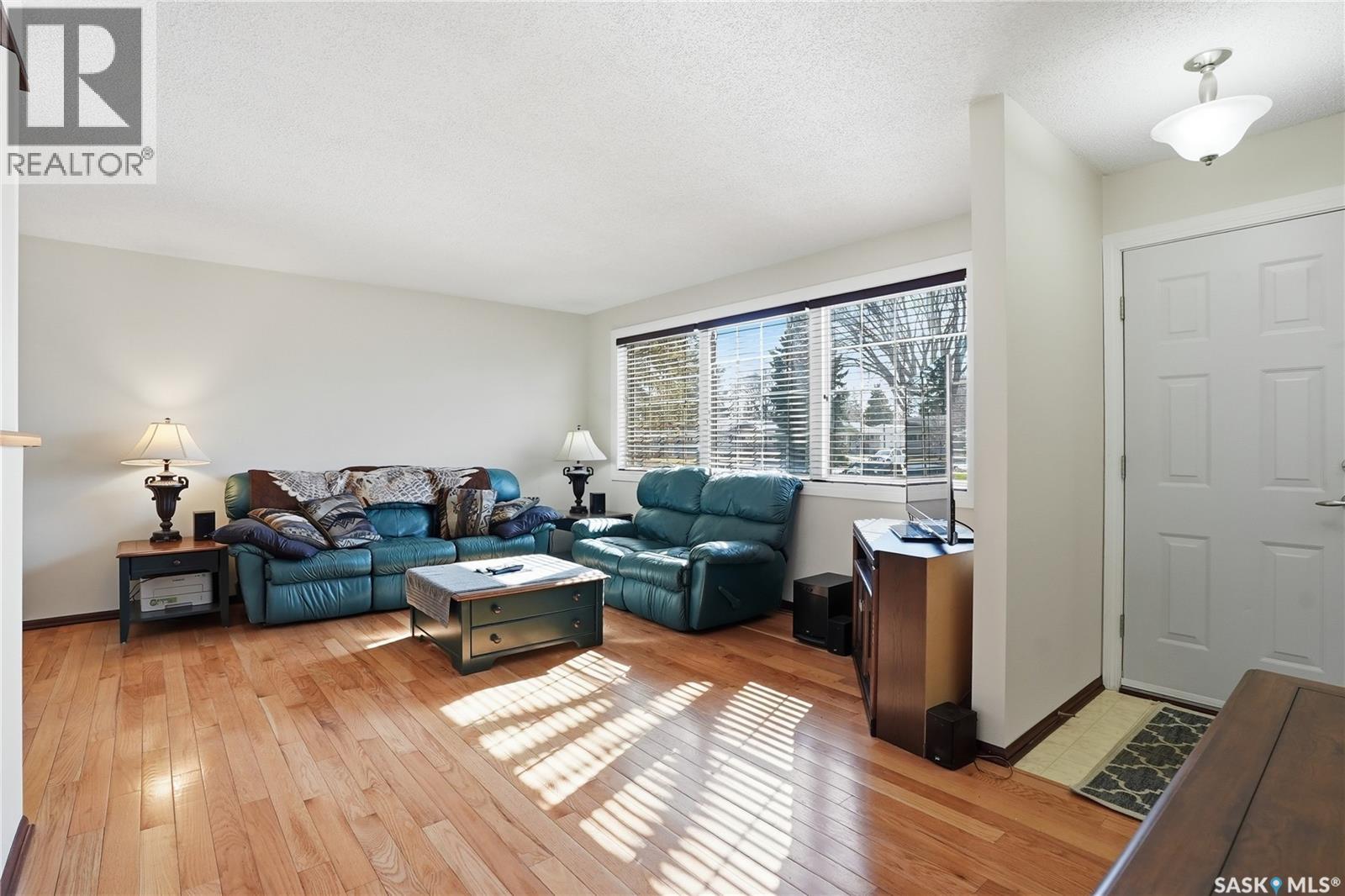 Additional image 4 of 2 Hardy Crescent, Saskatoon, SK, S7H3E7