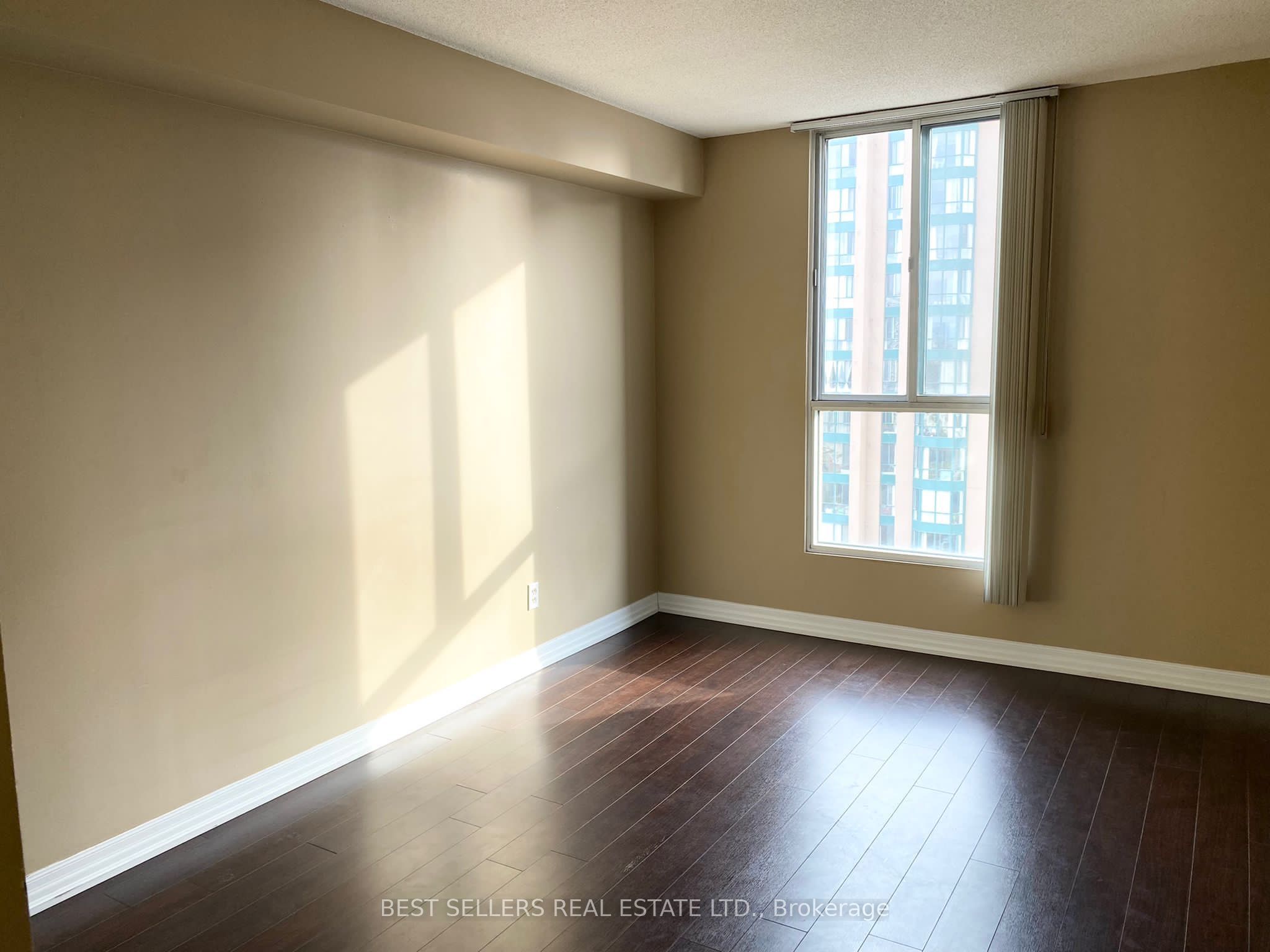 Additional image 4 of 1505-115 Hillcrest Avenue, Mississauga, ON, L5B 3Y9