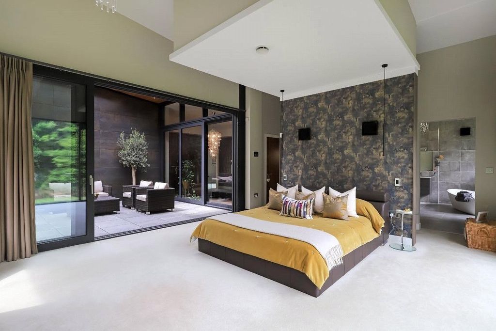 Additional image 14 of 9 bed detached house for saleGardeners Lane, East Wellow, Romsey, Hampshire SO51
