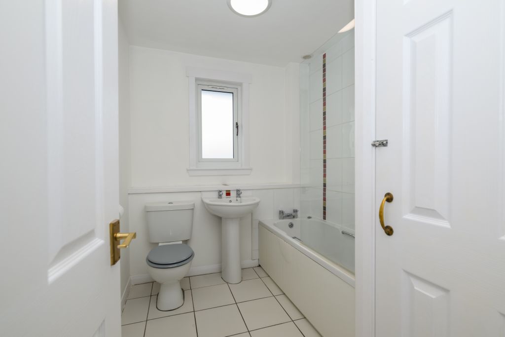 Additional image 12 of 2 bed flat to rentHarbour Road, Tayport DD6