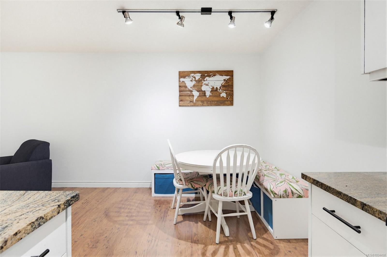 Additional image 6 of 209-2520 Wark Street, Victoria, BC, V8T 5G6