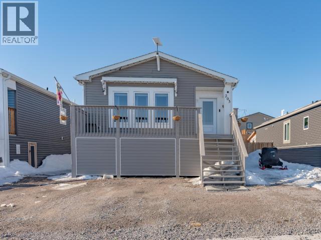 203 HALL CRESCENT